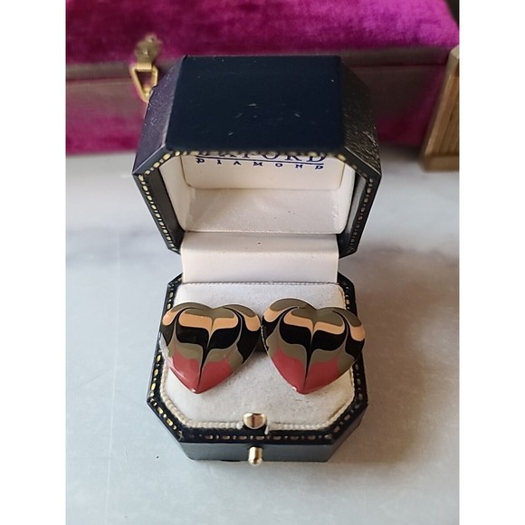 Vintage Heart Shaped Enamel Swirl Stud Earrings - Picture 1 of 10